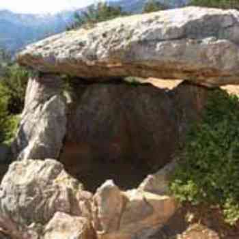 Click para ampliar. Pulsa en el nombre para ver la ficha. Dolmen de Tella (Huesca)